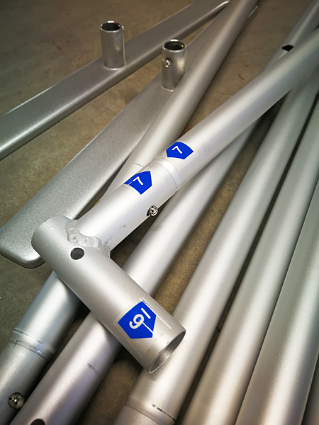 Fabric banner stand