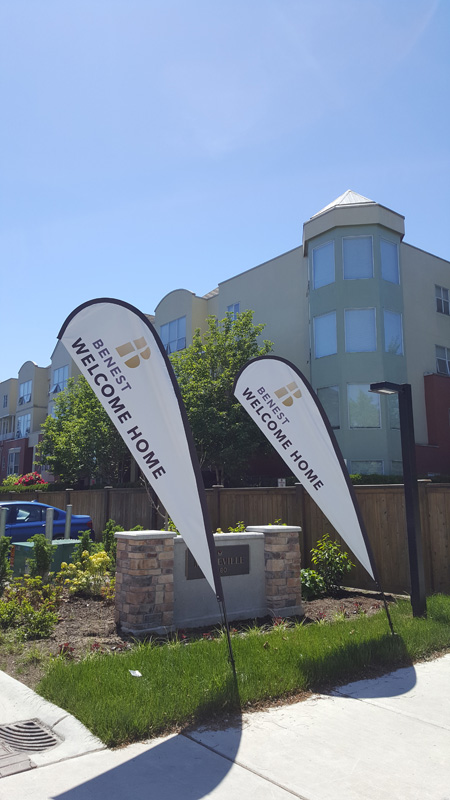 Custom feather and teardrop beach flag banner