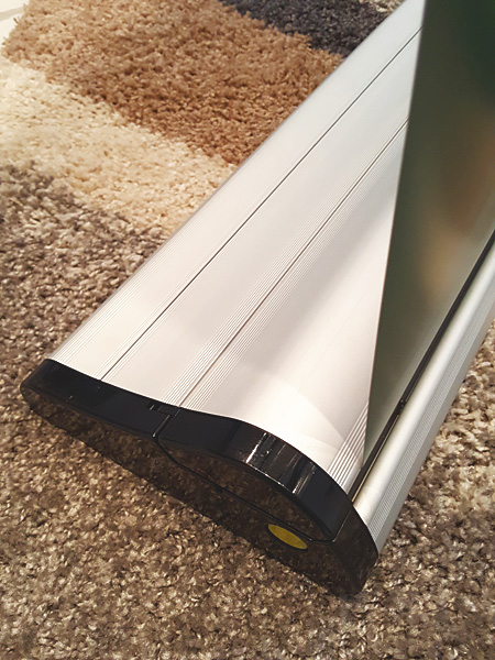 Roll up banner: Retractable Glider