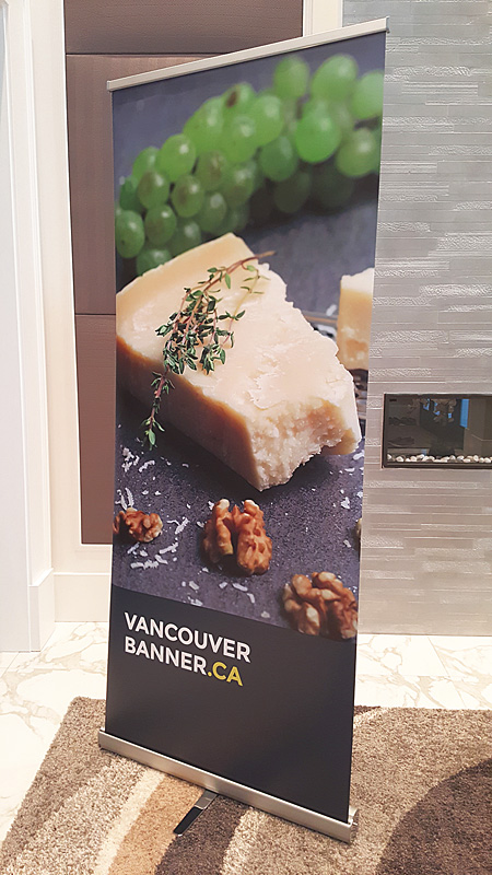 Roll up banner: Retractable Max