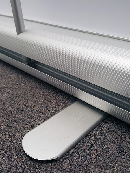 Roll Up Banner: Retractable Narrow