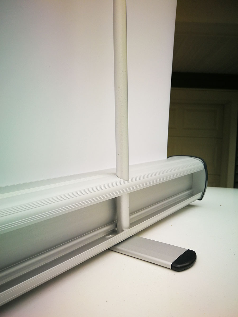 Roll up banner: Retractable Tabletop